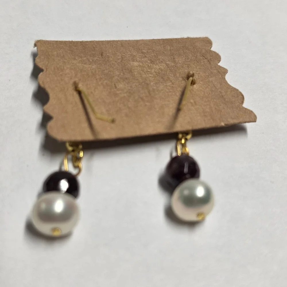 Faceted Garnet Pearl Drop Earrings Goldtone‎ Burgundy White Dangle Pierced Hooks